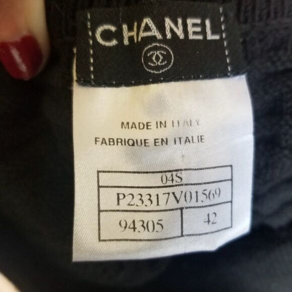 CHANEL CROCHET KNIT BLACK SKIRT 2004 CRUISE 42 - Picture 13 of 13